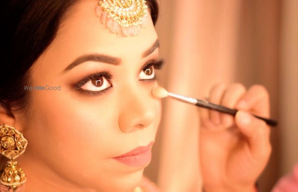 Photo By Pooja Khurana Makeovers - Bridal Makeup