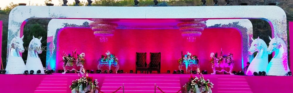 Photo By Sunny's World - Venues
