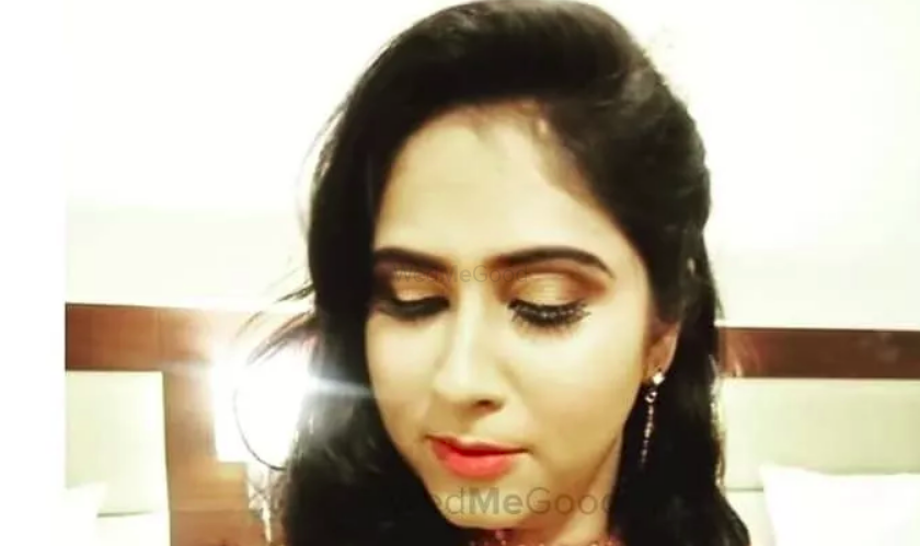 Professional Makeovers by Anjali Darwani