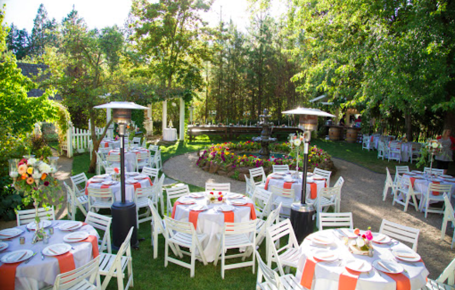 Photo By Belle Gardens - Venues