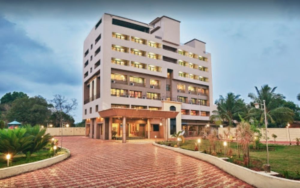Sterling Karwar - Resorts and Hotels
