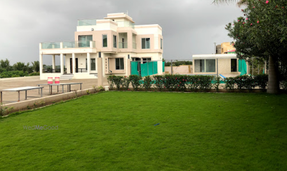 Memon Farmhouse