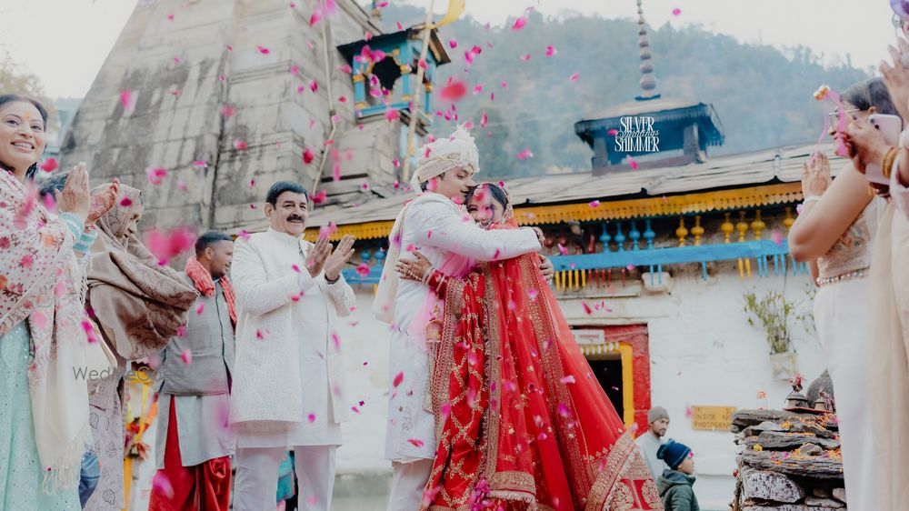 Silver Shimmer Weddings