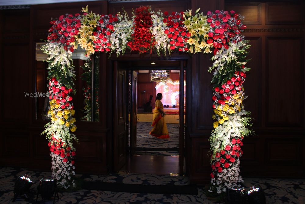 Photo By Papillon Flowers - Decorators