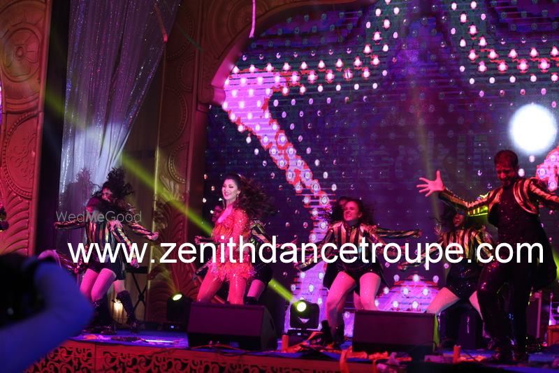 Photo By Zenith Dance Troupe - Sangeet Choreographer