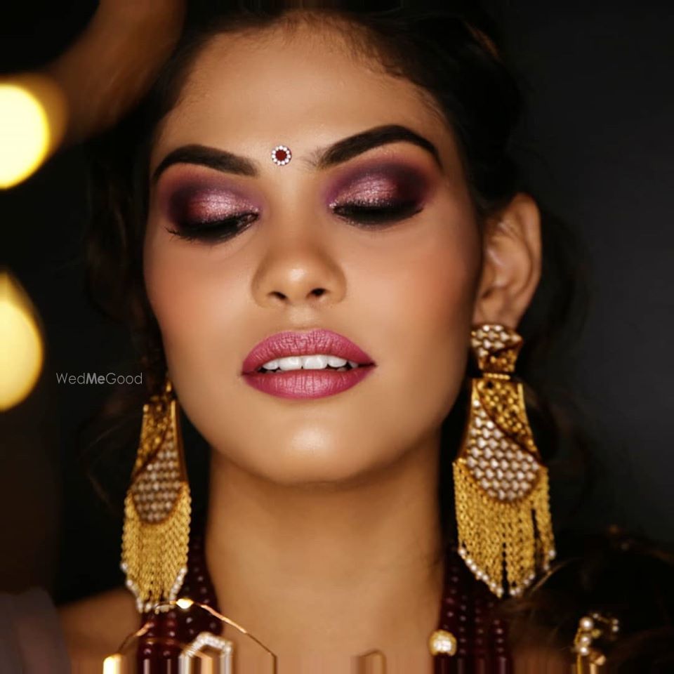 Photo By Vanity Affair- Makeup by Chandni - Bridal Makeup