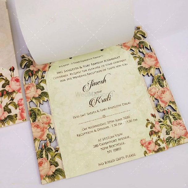 Photo By Line N Curves - Invitations