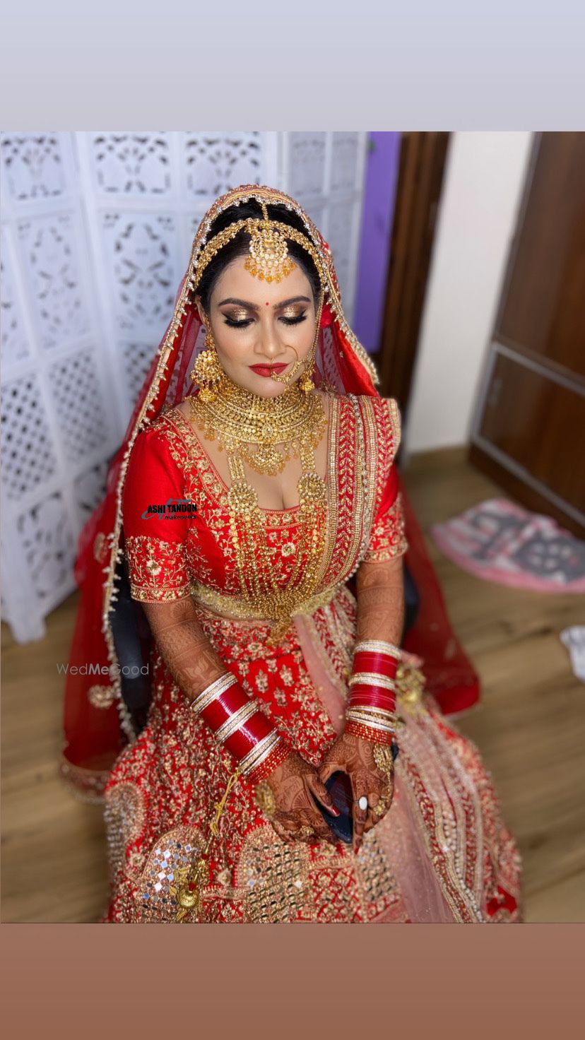 Photo By Ashi Tandon Makeovers - Bridal Makeup