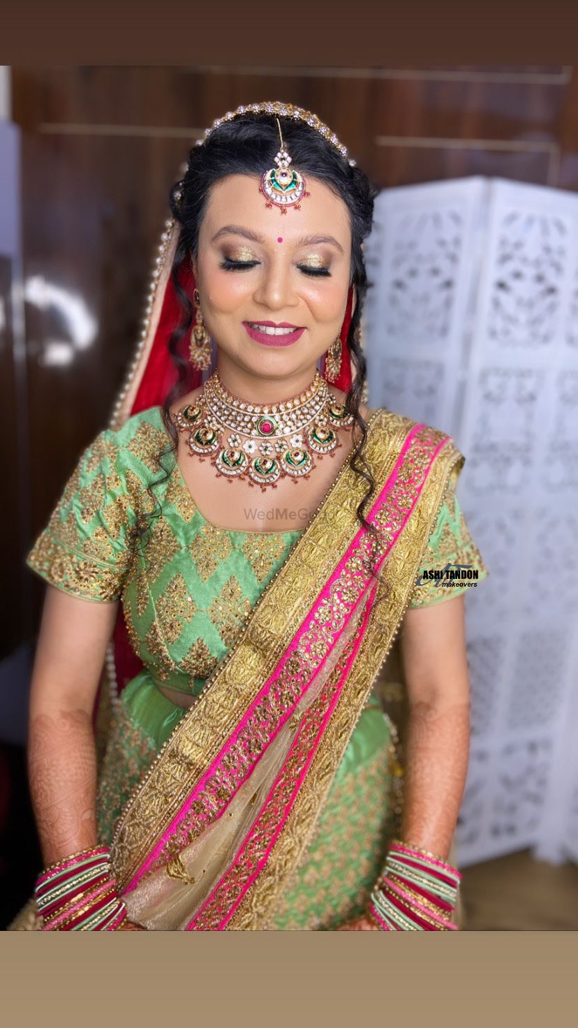 Photo By Ashi Tandon Makeovers - Bridal Makeup