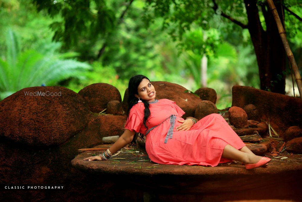 Photo By Classic Studios - Photographers