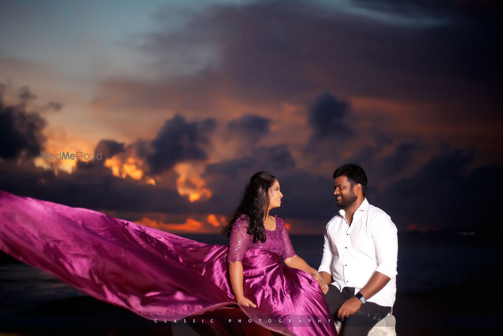 Photo By Classic Studios - Photographers