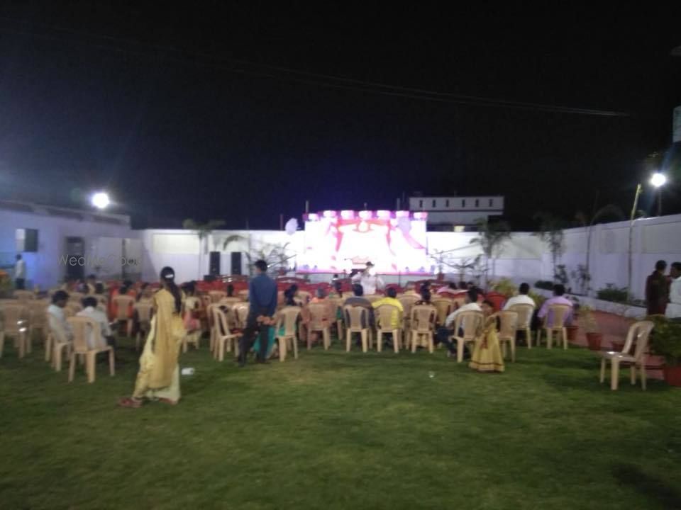 Shree Vishwanath Lawn