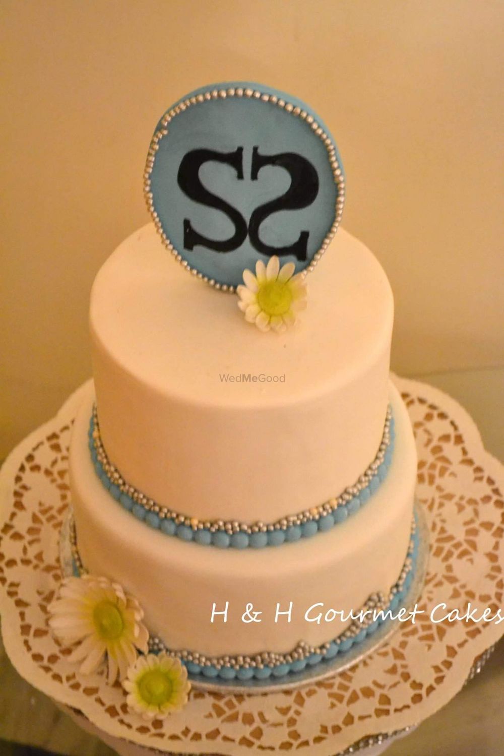 Photo By H & H Gourmet Cakes - Cake