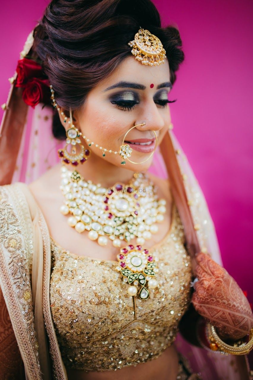 Photo of Bride in gold