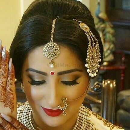 Deepa Bora Makeup Artist