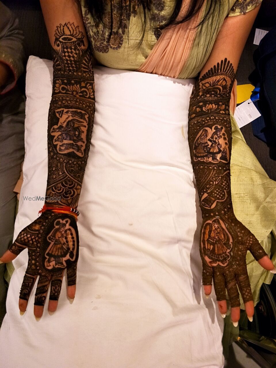 Photo By Raj Mehandi Designer - Mehendi Artist