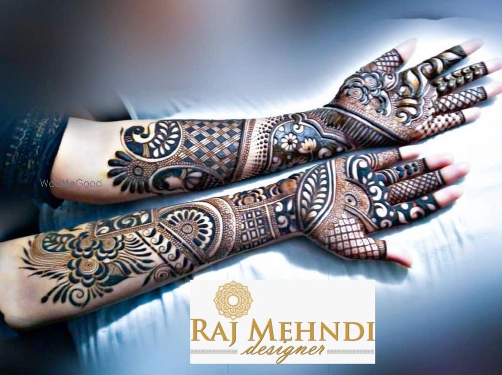 Photo By Raj Mehandi Designer - Mehendi Artist