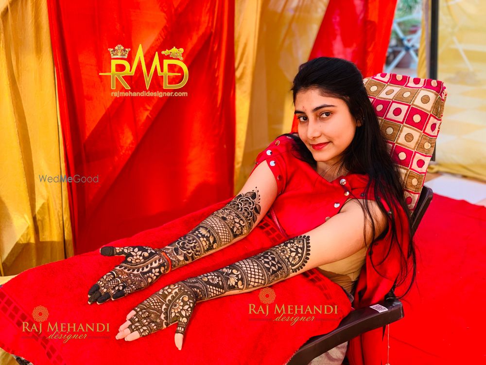 Photo By Raj Mehandi Designer - Mehendi Artist