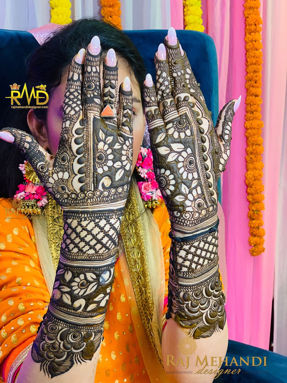 Photo By Raj Mehandi Designer - Mehendi Artist