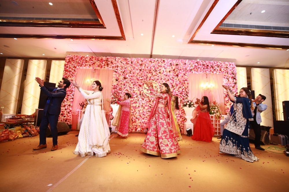 Photo By Ria Dua Wedding Choreography - Sangeet Choreographer