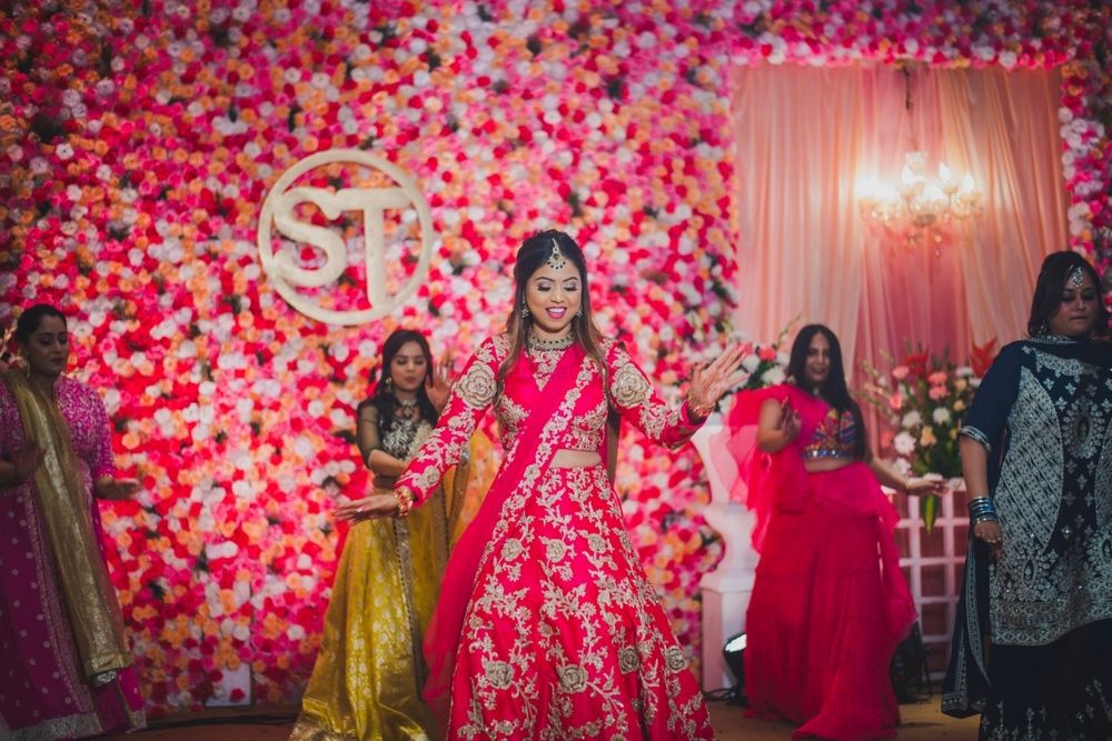 Photo By Ria Dua Wedding Choreography - Sangeet Choreographer