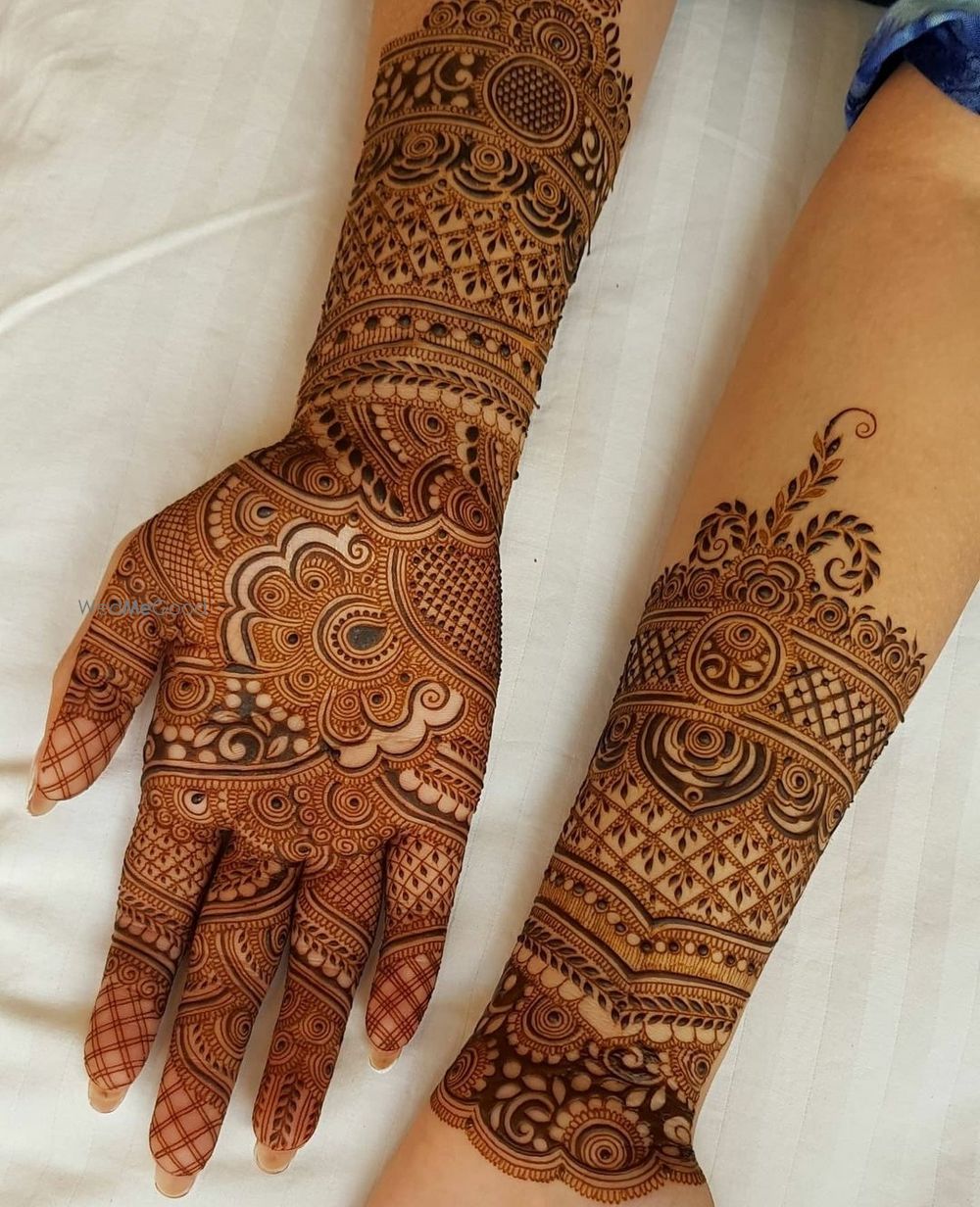 Photo By Lokesh Mehendi Artist - Mehendi Artist