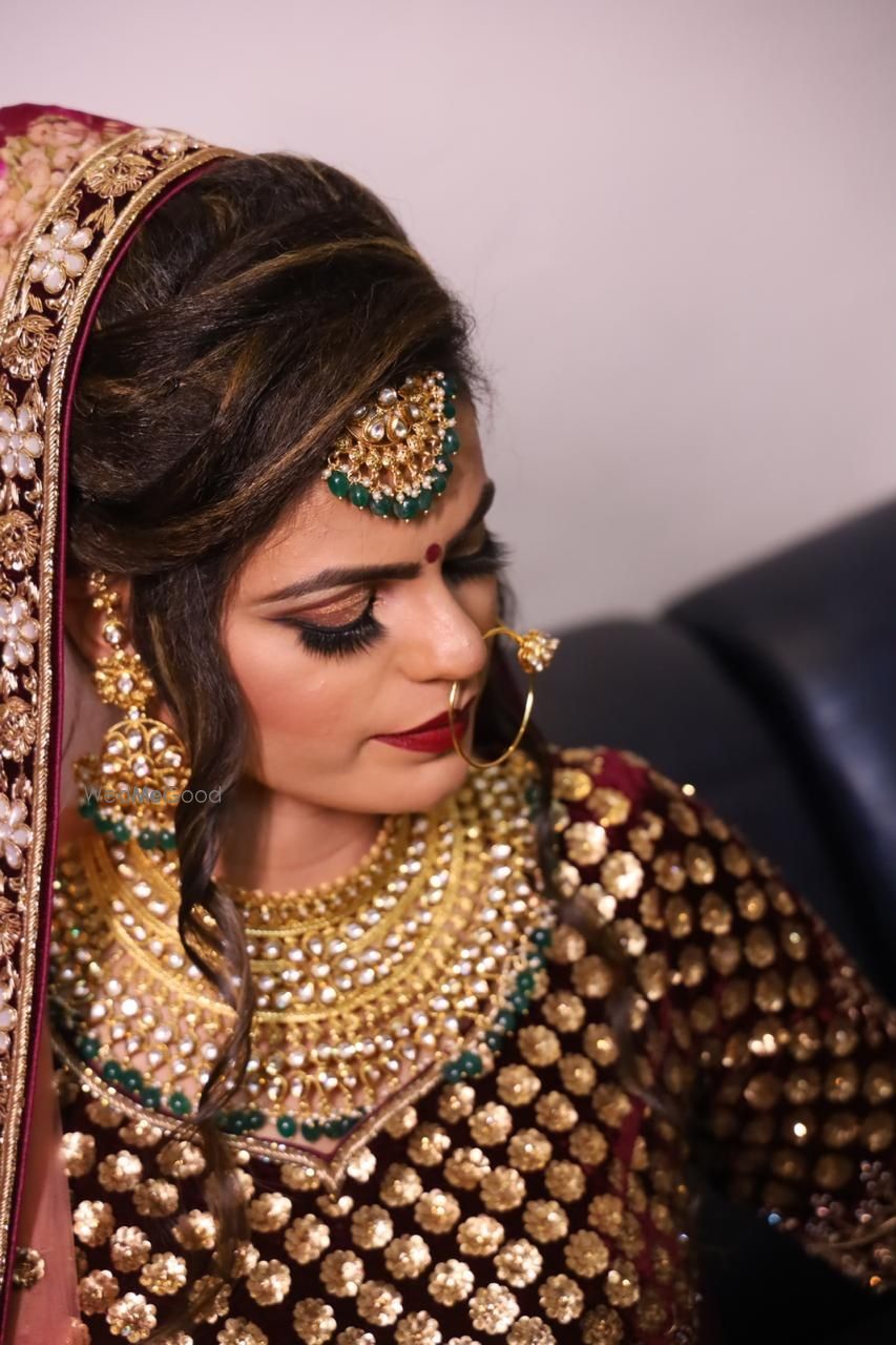 Photo By Naira Makeovers - Bridal Makeup