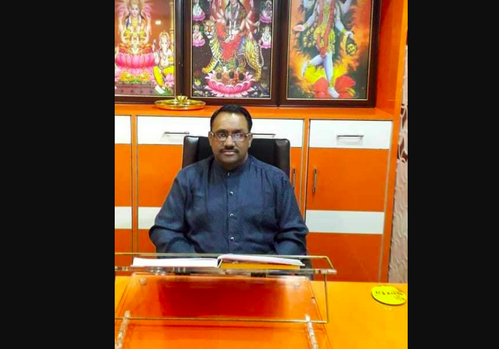 Astrologer Pandit Sunil Kumar