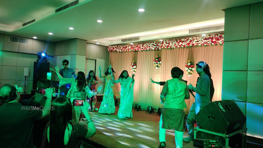 Photo By Mashup Events - Sangeet Choreographer