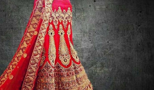 Photo By Dee Boutique - Bridal Wear