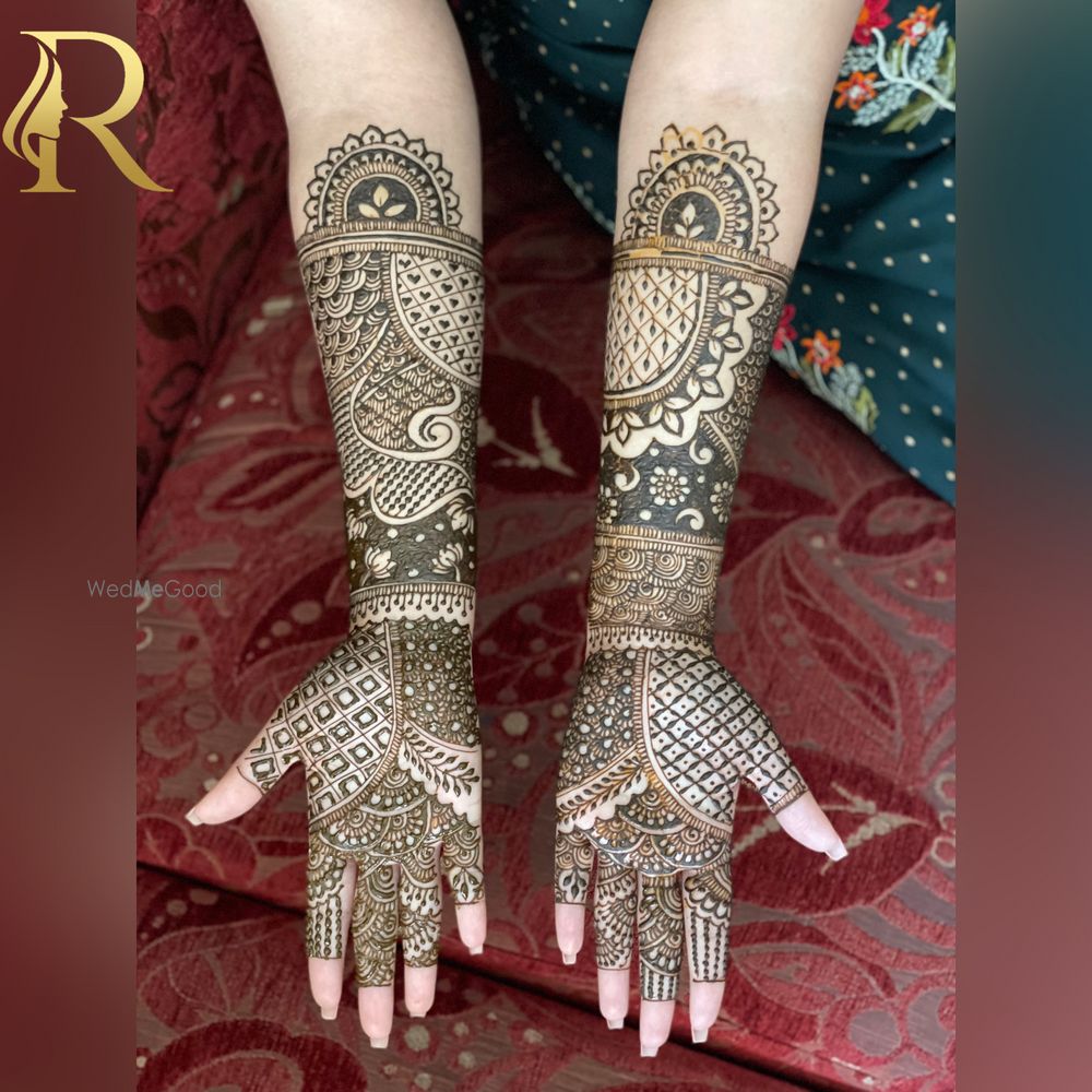 Photo By Glowing Hands Dubai - Mehendi Artist