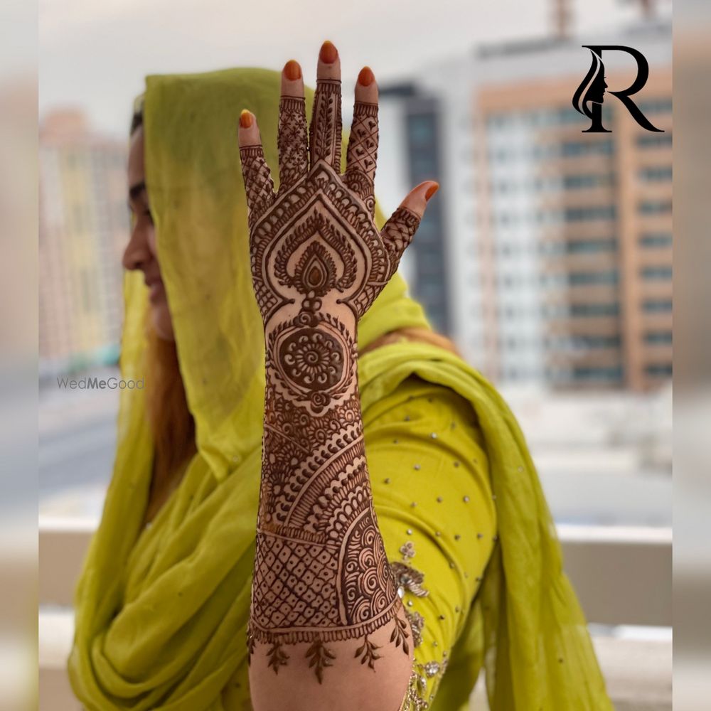 Photo By Glowing Hands Dubai - Mehendi Artist