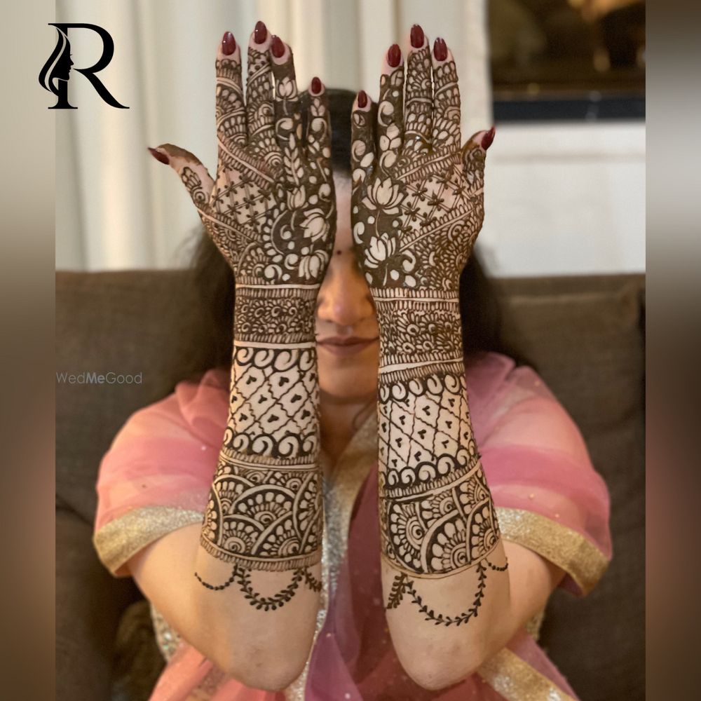 Photo By Glowing Hands Dubai - Mehendi Artist