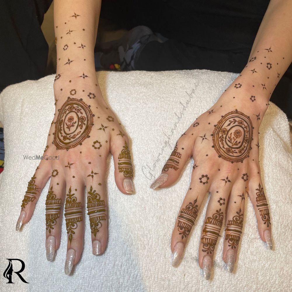 Photo By Glowing Hands Dubai - Mehendi Artist