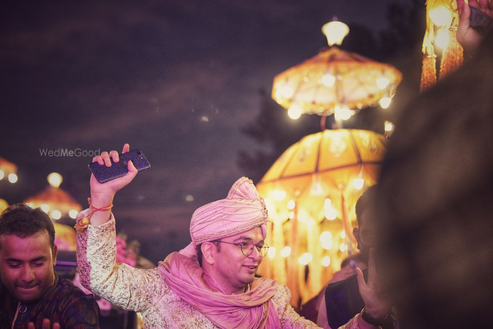 Photo By ArRT Photos - Photographers