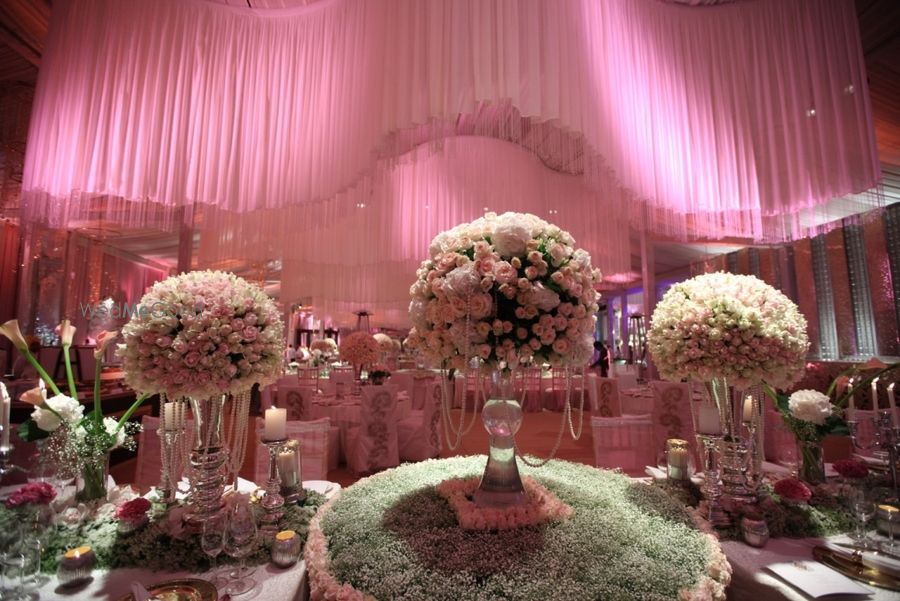 Photo of table centerpiece