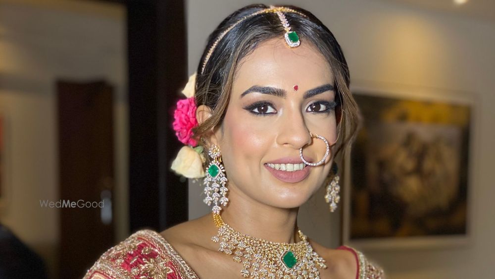 Makeup by Divya Vanvaria