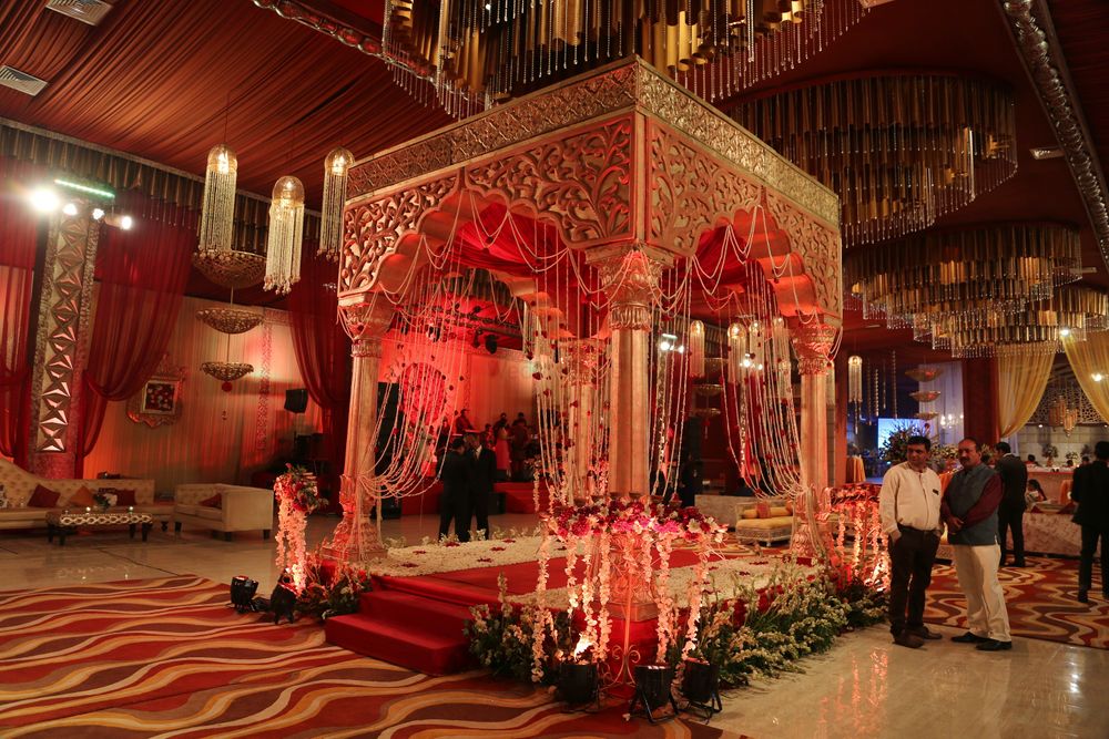 Photo By The Kundan by Ferns N Petals - Venues