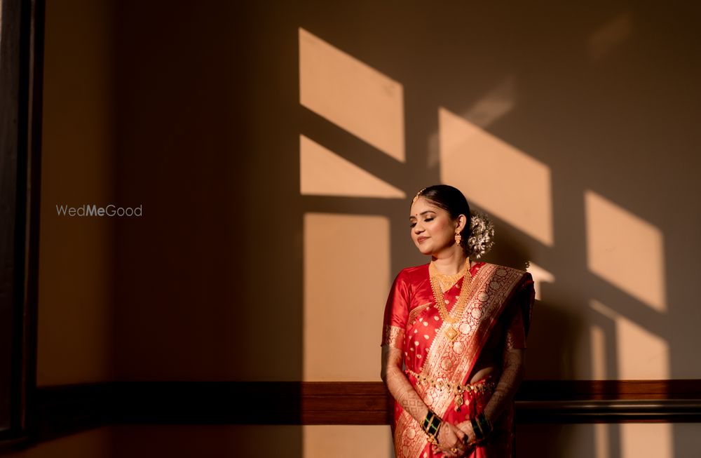 Photo By Roshni Henriquihna - Bridal Makeup