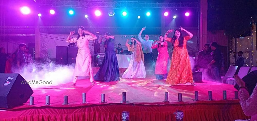 Photo By Kings of Dance - Sangeet Choreographer