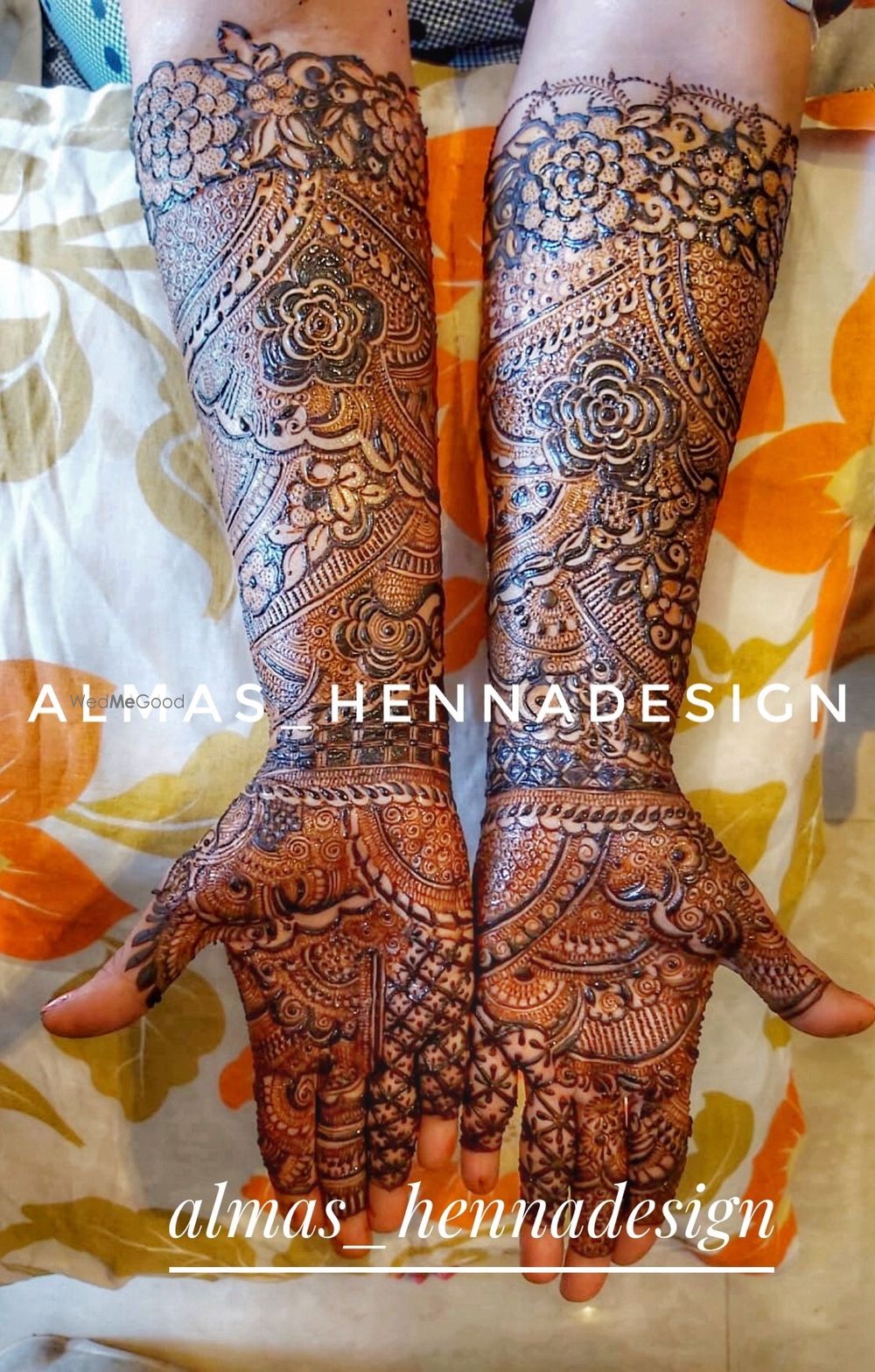 Photo By Almas Mehendi Artist - Mehendi Artist