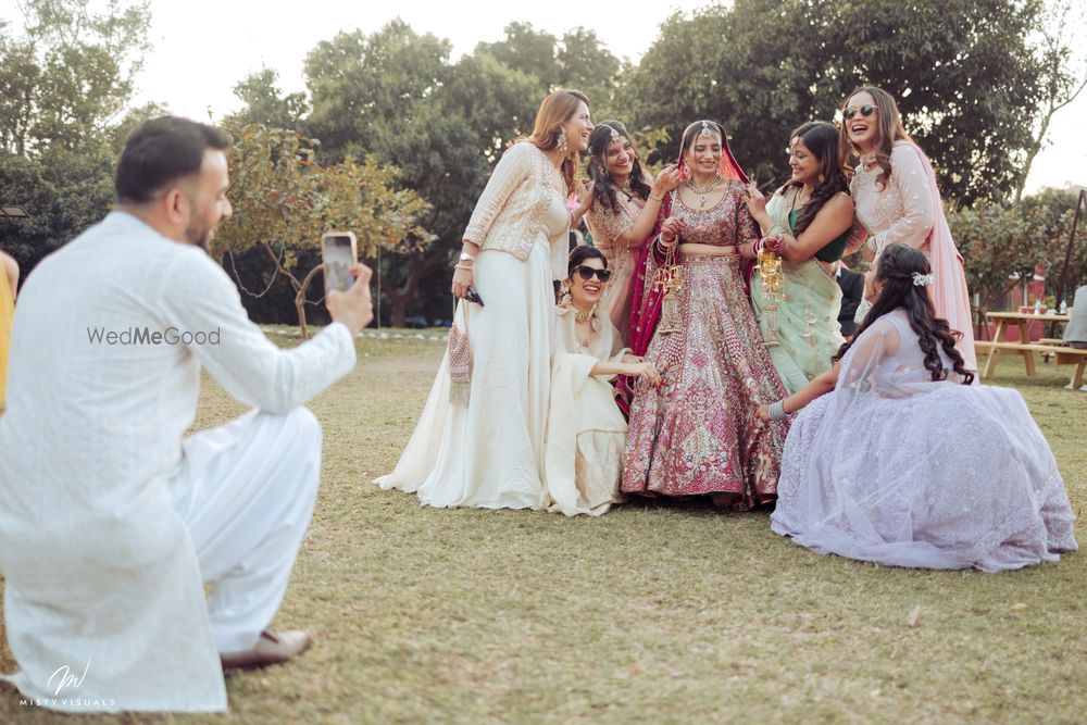 Photo By Misty Visuals - Photographers