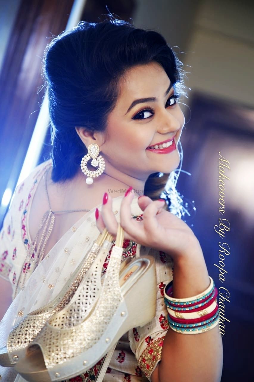 Photo By Makeovers by Roopa Chauhan - Bridal Makeup