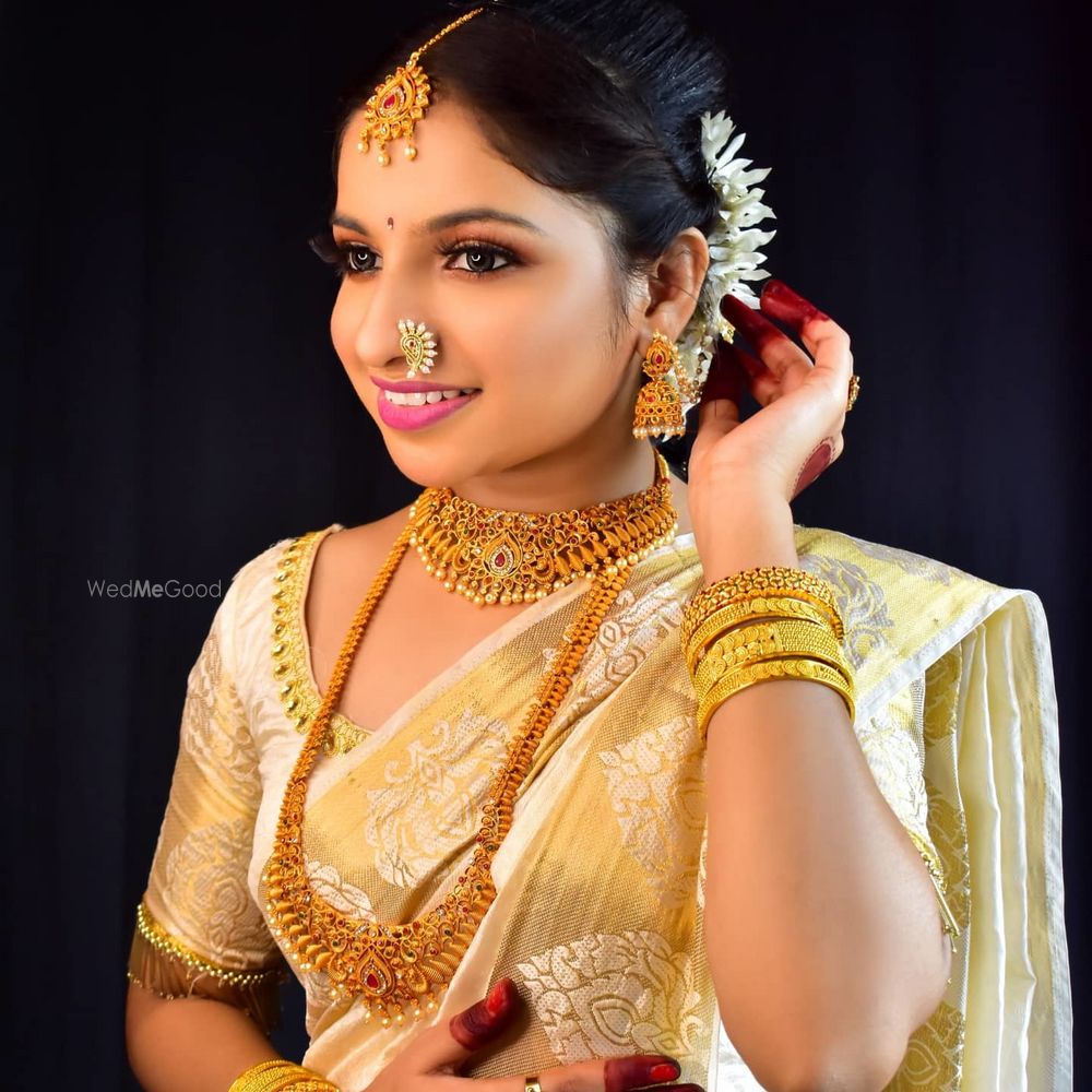 Photo By Manali Joshi Makeup Artist - Bridal Makeup