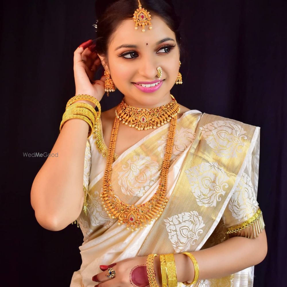 Photo By Manali Joshi Makeup Artist - Bridal Makeup