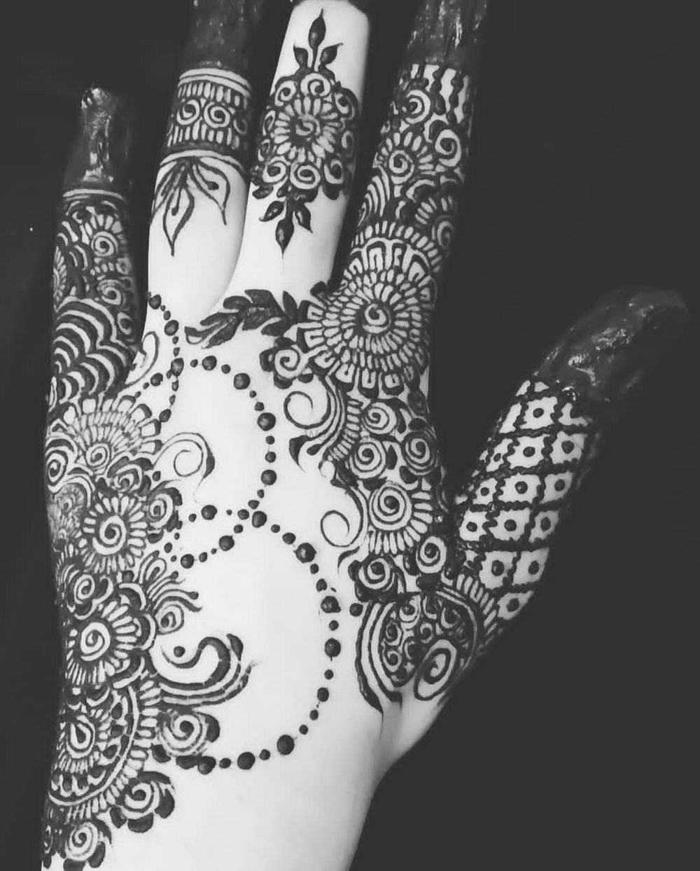 Photo By Henna by Hafsa - Mehendi Artist