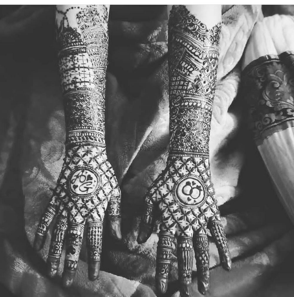 Photo By Henna by Hafsa - Mehendi Artist