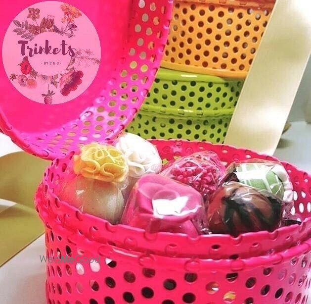 Photo By Trinkets By C&S - Trousseau Packers