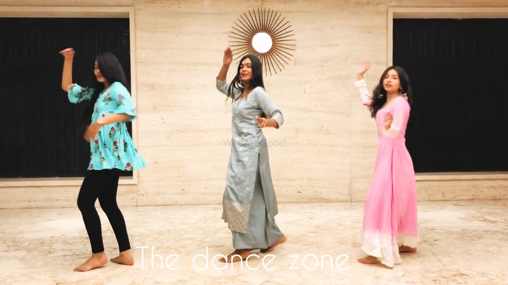 Photo By The Dance Zone - Sangeet Choreographer