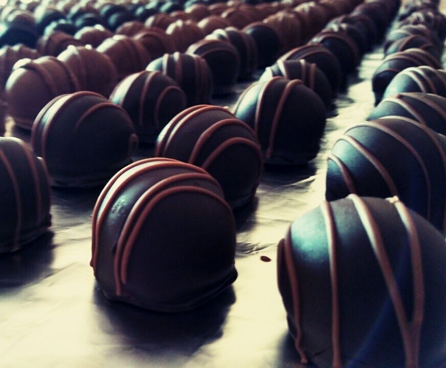 Photo By Rêveur Luxury Chocolates - Favors